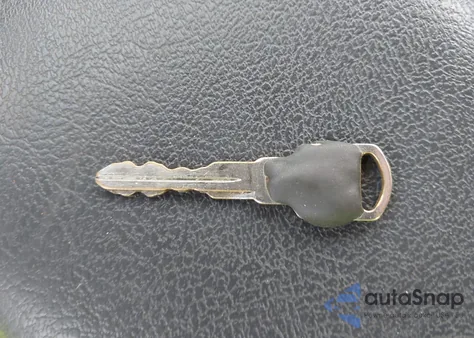 2002 Pontiac Grand Prix Gt from USA, damaged, VIN 1G2WP52K92F202051